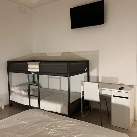 Sanlo Guest house *